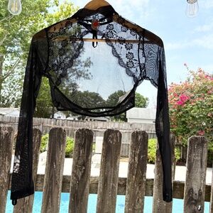 VGT Mapalé Blackless Lace Crop Top Cutout Design XL Black